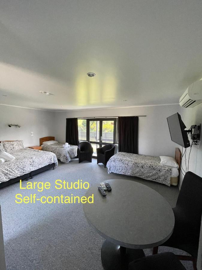 Oasis Motel & Holiday Park Turangi Exteriör bild